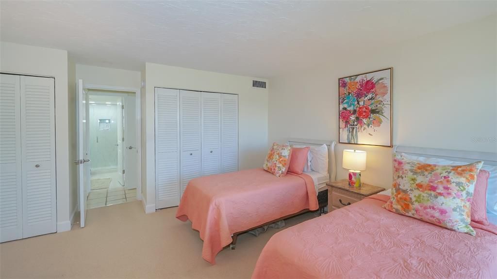 3240 Gulf Of Mexico Drive, Unit B303, Longboat Key, FL 34228 Photo