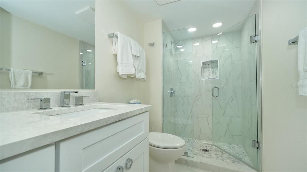 3240 Gulf Of Mexico Drive, Unit B303, Longboat Key, FL 34228 Photo
