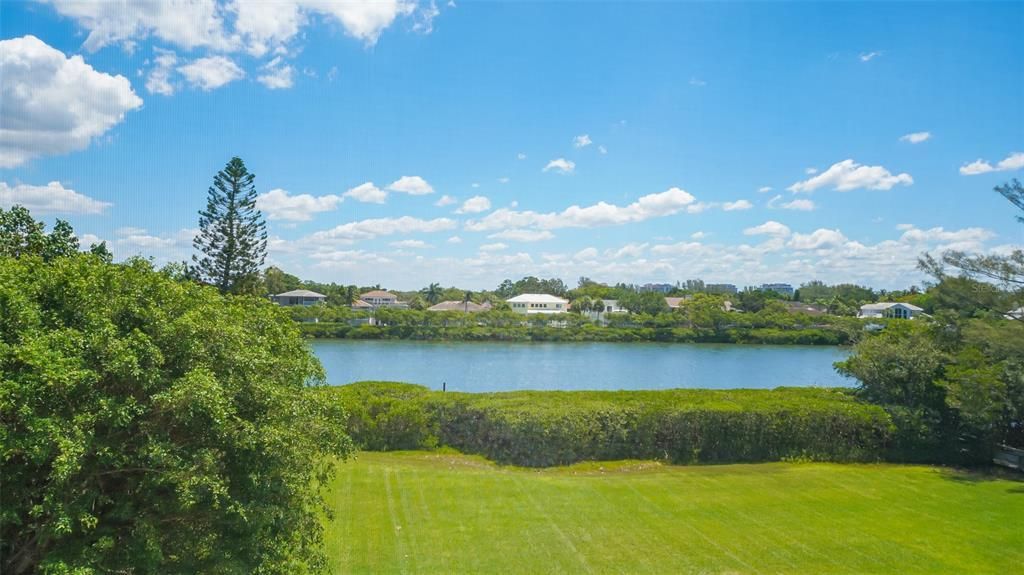 3240 Gulf Of Mexico Drive, Unit B303, Longboat Key, FL 34228 Photo