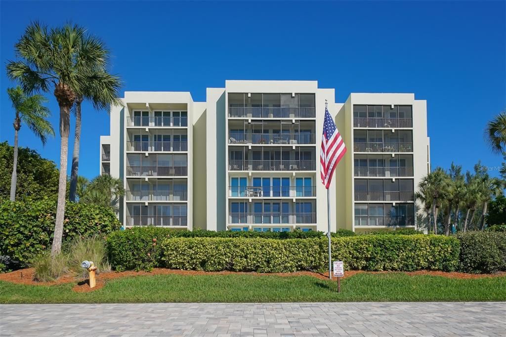 3240 Gulf Of Mexico Drive, Unit B303, Longboat Key, FL 34228 Photo