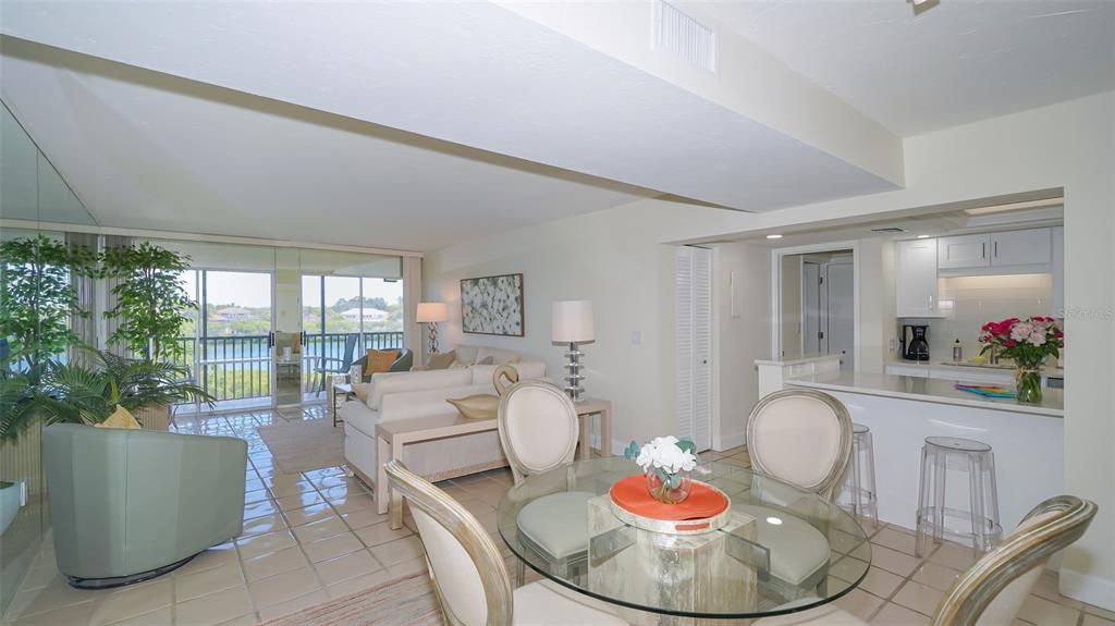 3240 Gulf Of Mexico Drive, Unit B303, Longboat Key, FL 34228 Photo