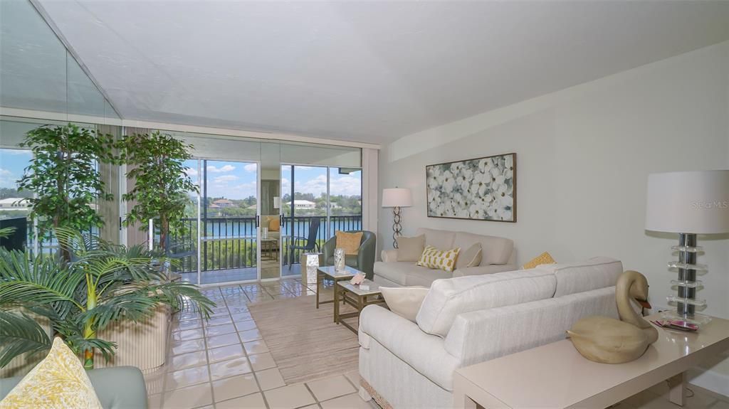 3240 Gulf Of Mexico Drive, Unit B303, Longboat Key, FL 34228 Photo