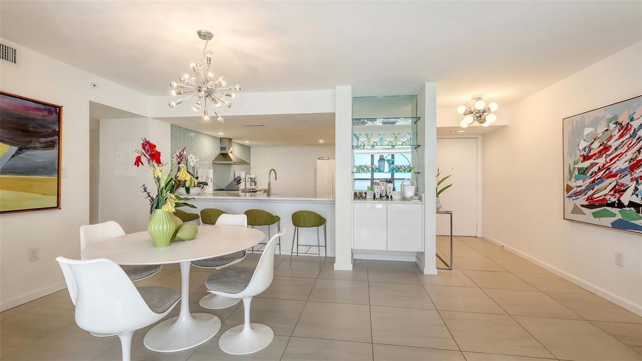 11 Sunset Drive, Unit 501, Sarasota, FL 34236 Photo