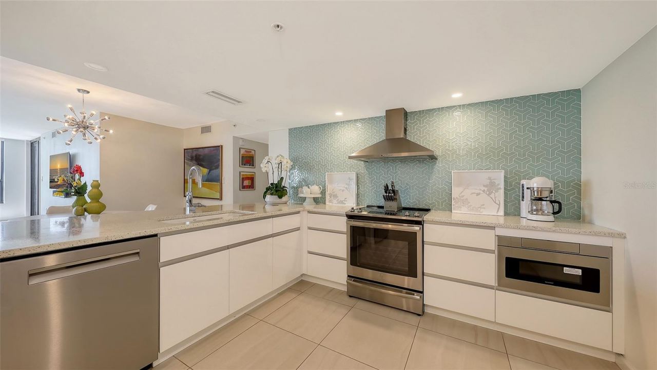 11 Sunset Drive, Unit 501, Sarasota, FL 34236 Photo