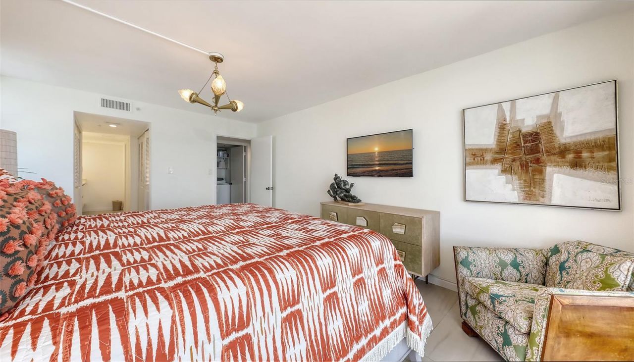 11 Sunset Drive, Unit 501, Sarasota, FL 34236 Photo