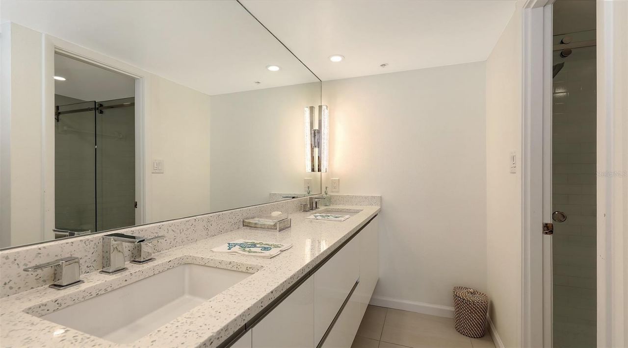 11 Sunset Drive, Unit 501, Sarasota, FL 34236 Photo