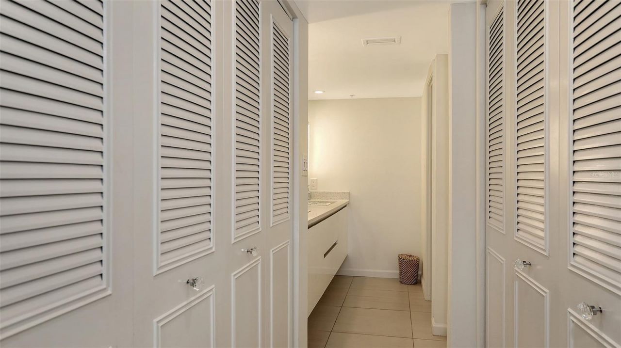 11 Sunset Drive, Unit 501, Sarasota, FL 34236 Photo