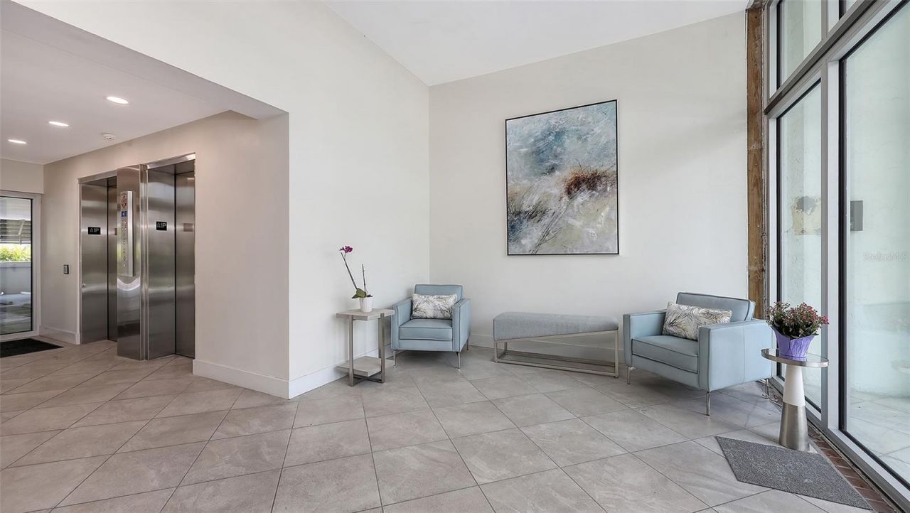 11 Sunset Drive, Unit 501, Sarasota, FL 34236 Photo