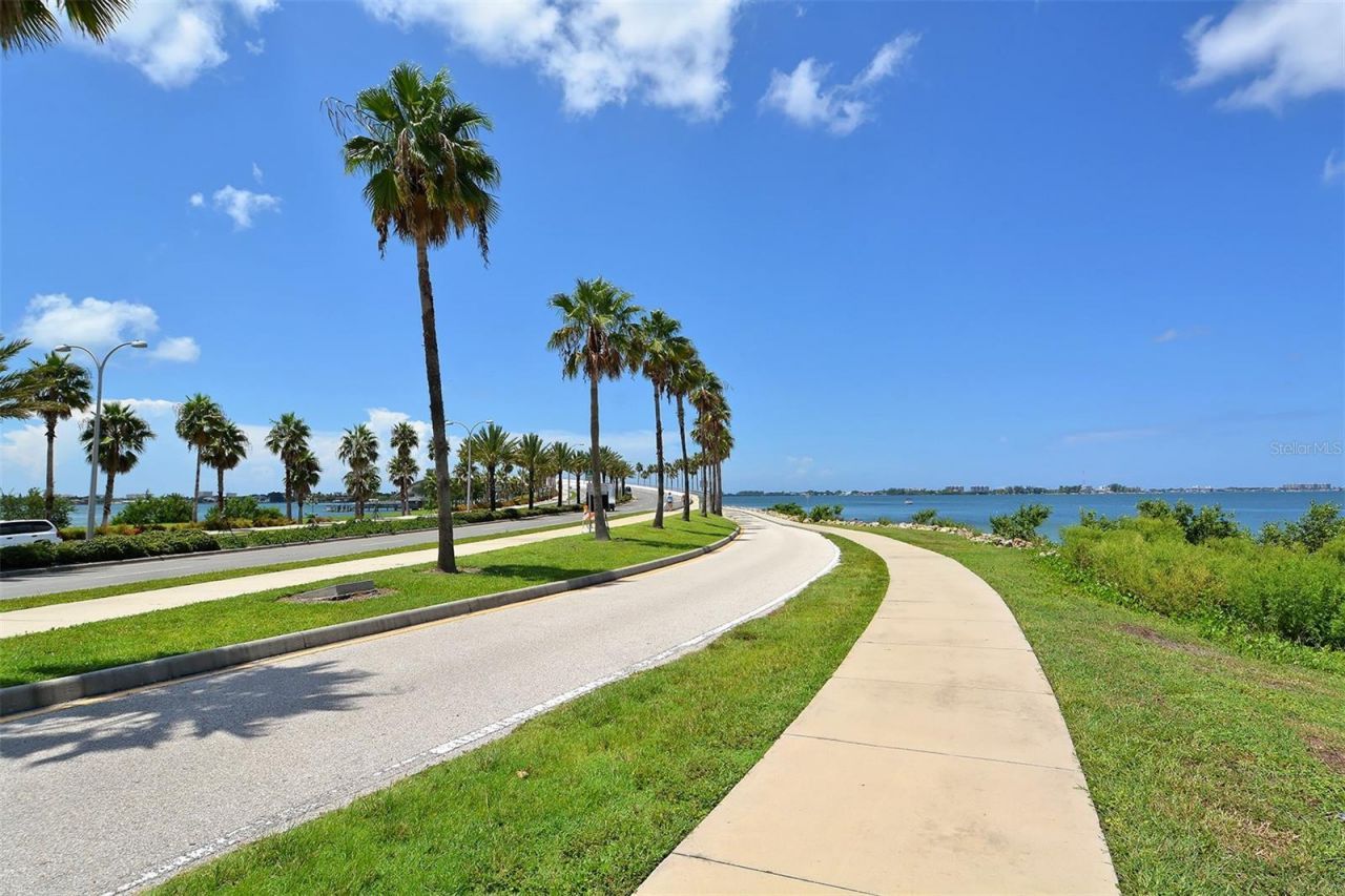 11 Sunset Drive, Unit 501, Sarasota, FL 34236 Photo