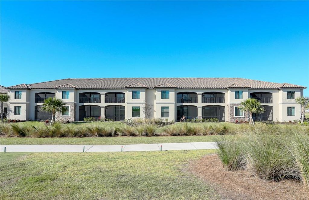 5558 Palmer Circle, Unit 106, Bradenton, FL 34211 Photo