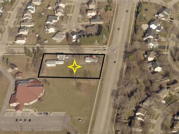 401 74th Street NE, Cedar Rapids, IA 52402