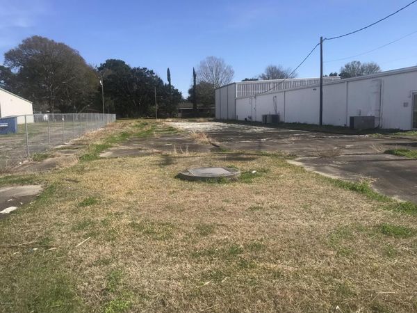 716 E. Admiral Doyle Drive, New Iberia, LA 70560