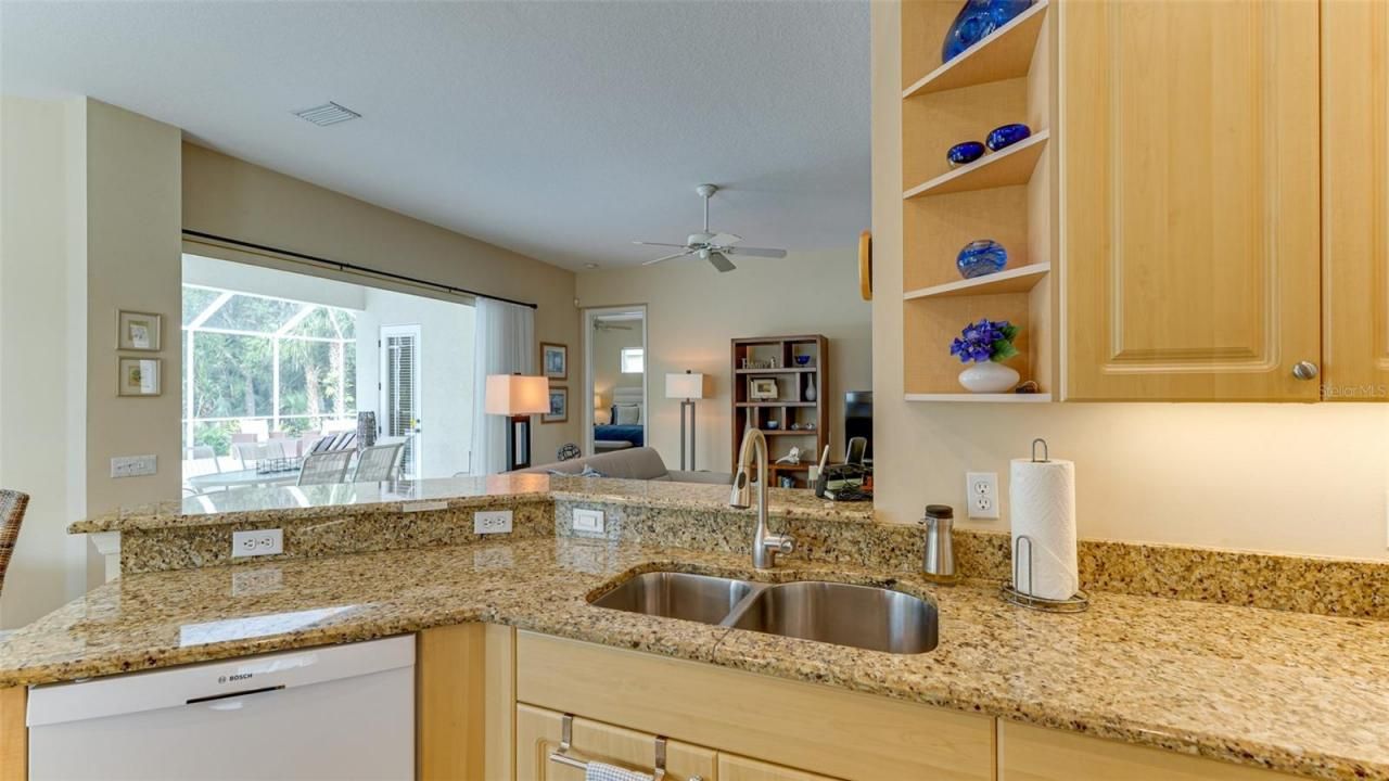 6920 Lennox Place, University Park, FL 34201 Photo