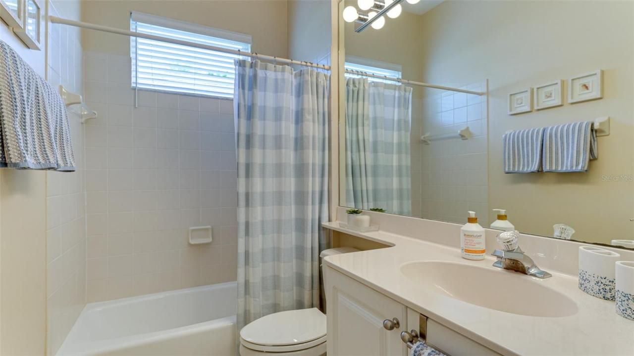 6920 Lennox Place, University Park, FL 34201 Photo