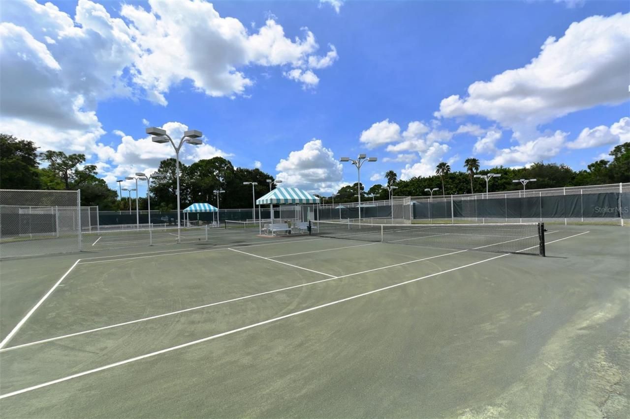 6920 Lennox Place, University Park, FL 34201 Photo