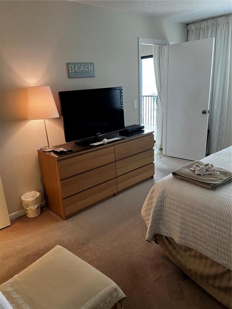 1102 Ben Franklin Drive, Unit 514, Sarasota, FL 34236 Photo