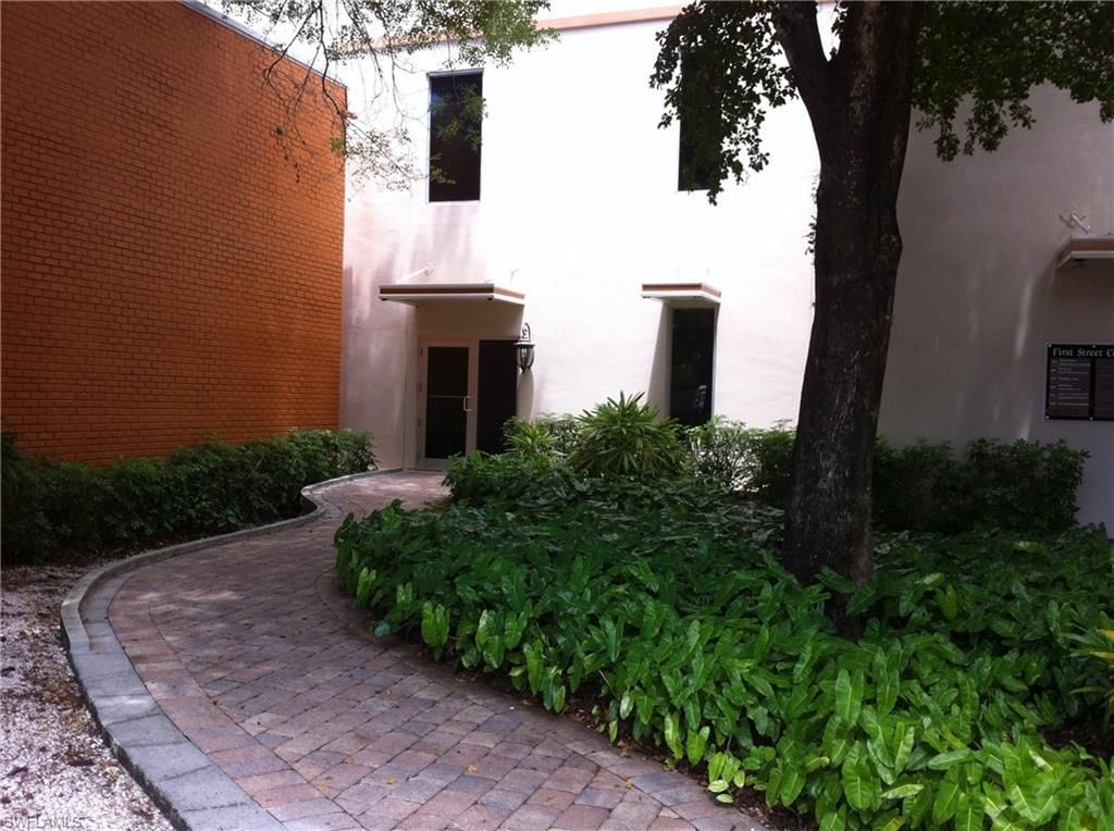 2401 1st St, Unit 105, Fort Myers, FL 33901 Photo