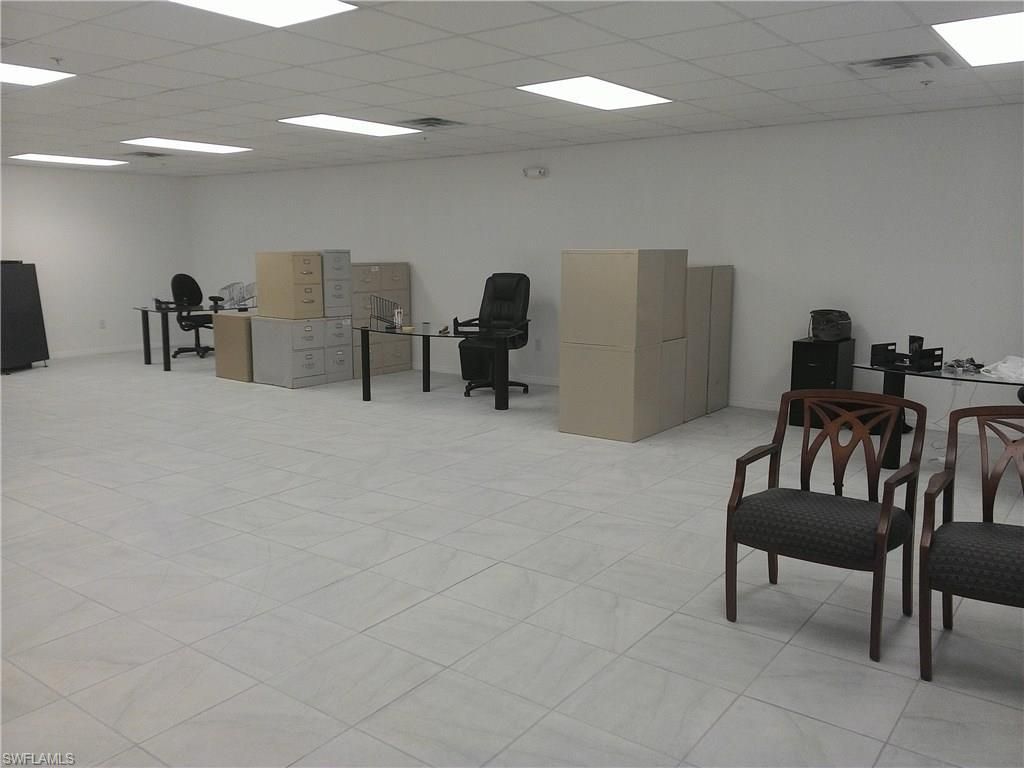 2401 1st St, Unit 105, Fort Myers, FL 33901 Photo