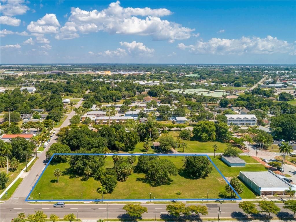 427,407, 417, 425 E Olympia Avenue, Punta Gorda, FL 33950 Photo