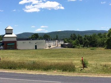 141 LUCY LN, WAYNESBORO, VA 22980