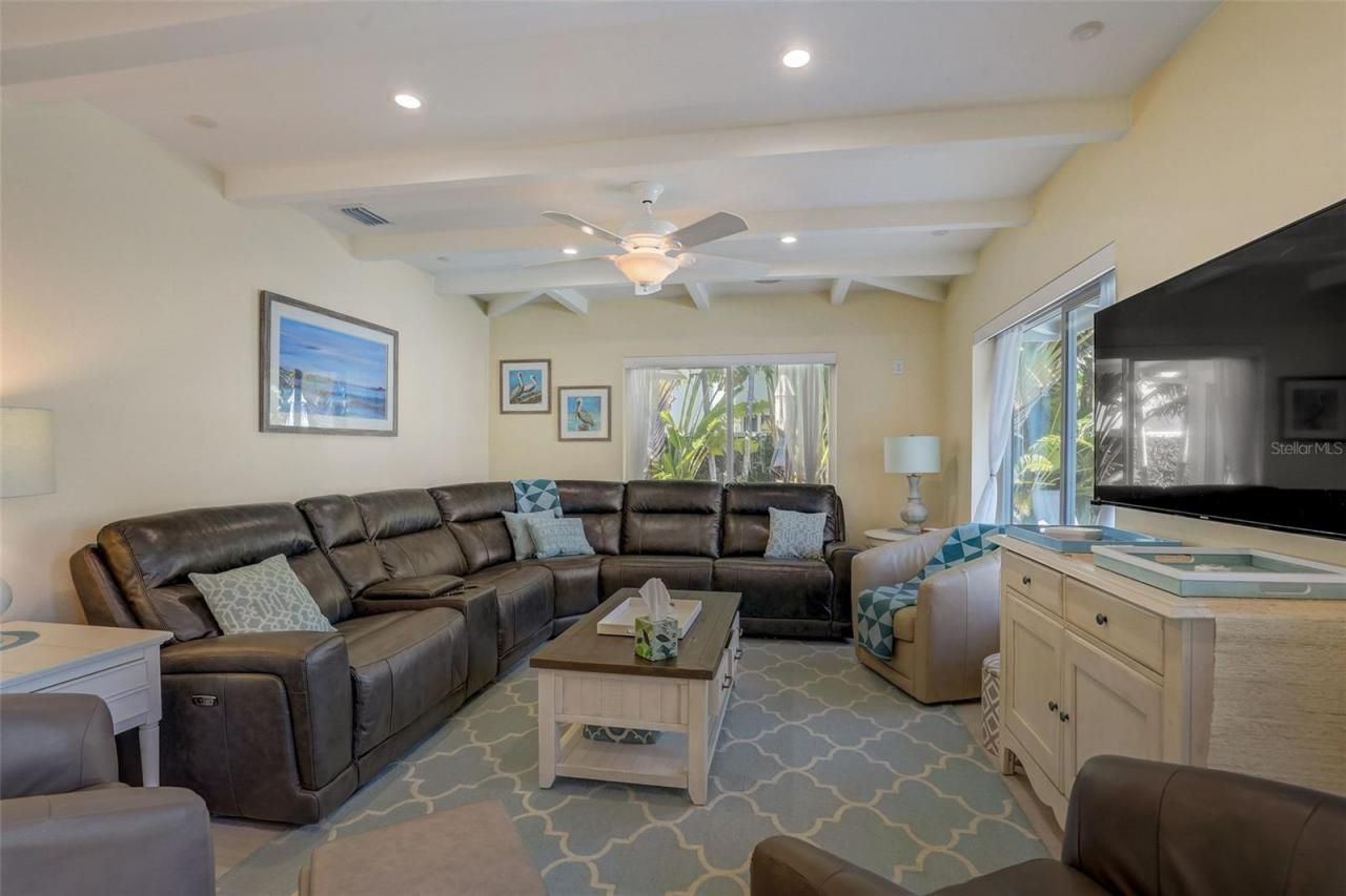 39 S Polk Drive, Sarasota, FL 34236 Photo