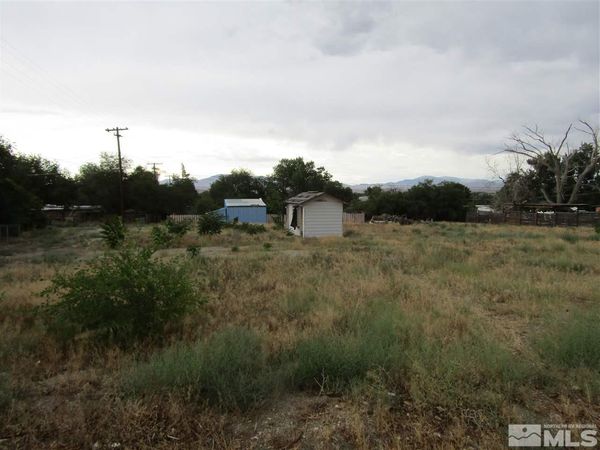 243 3rd Avenue, Yerington, NV 89447
