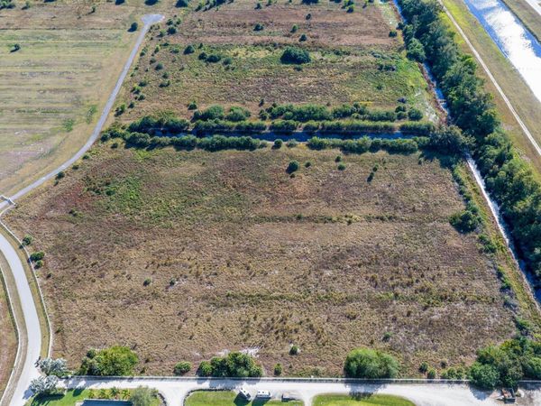 3820 Hanover Circle, Loxahatchee, FL 33470