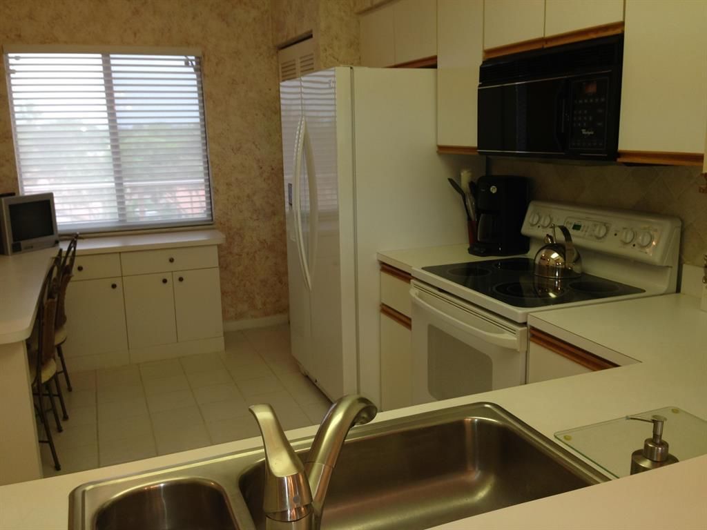 6193 Pointe Regal Circle, Unit 404, Delray Beach, FL 33484 Photo