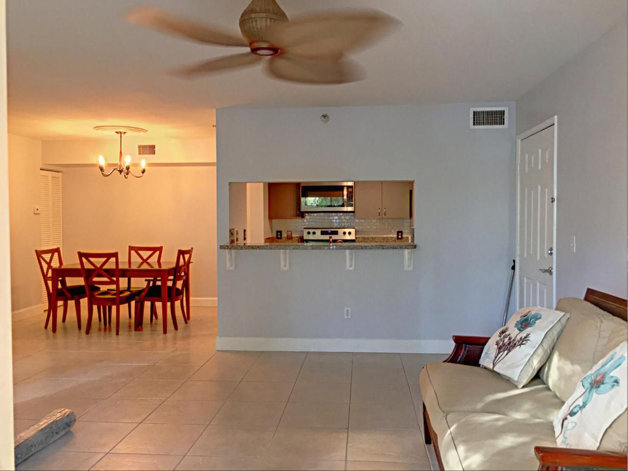 160 Yacht Club Way, Unit 210, Hypoluxo, FL 33462 Photo