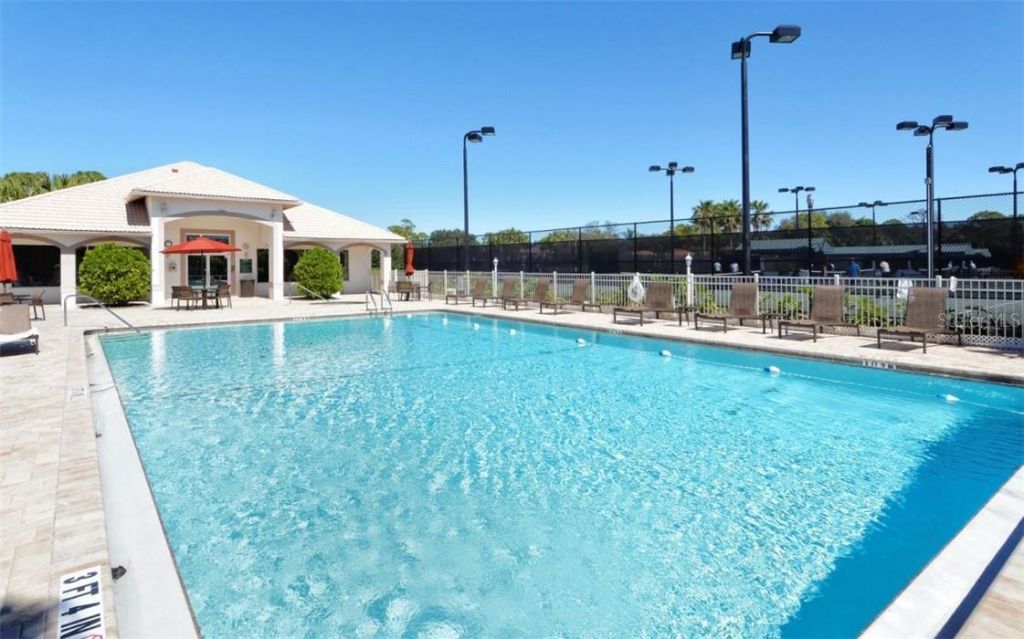 9300 Clubside Circle, Unit 1109, Sarasota, FL 34238 Photo