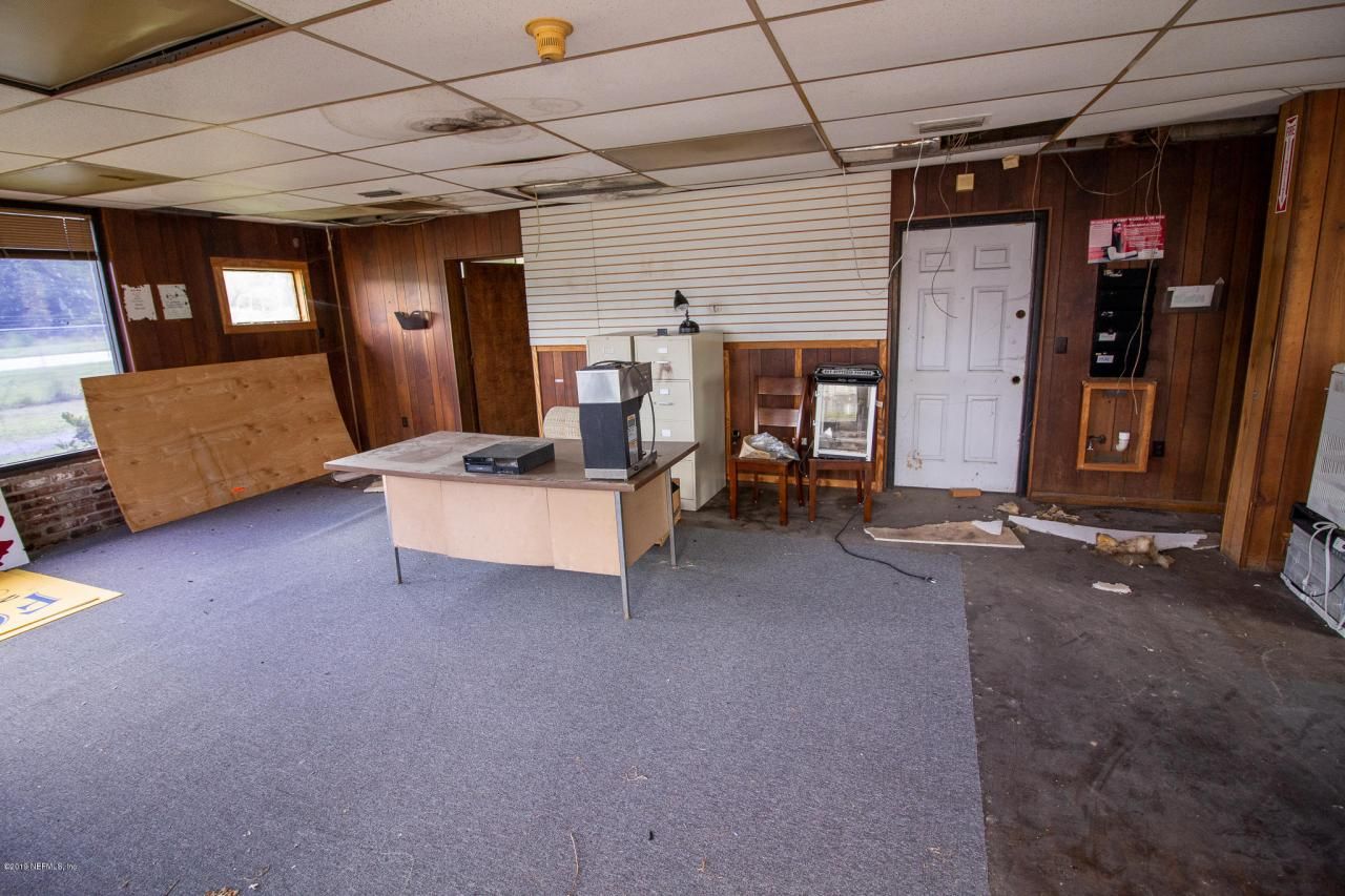 12688 S Highway 301 S, Hampton, FL 32044 Photo