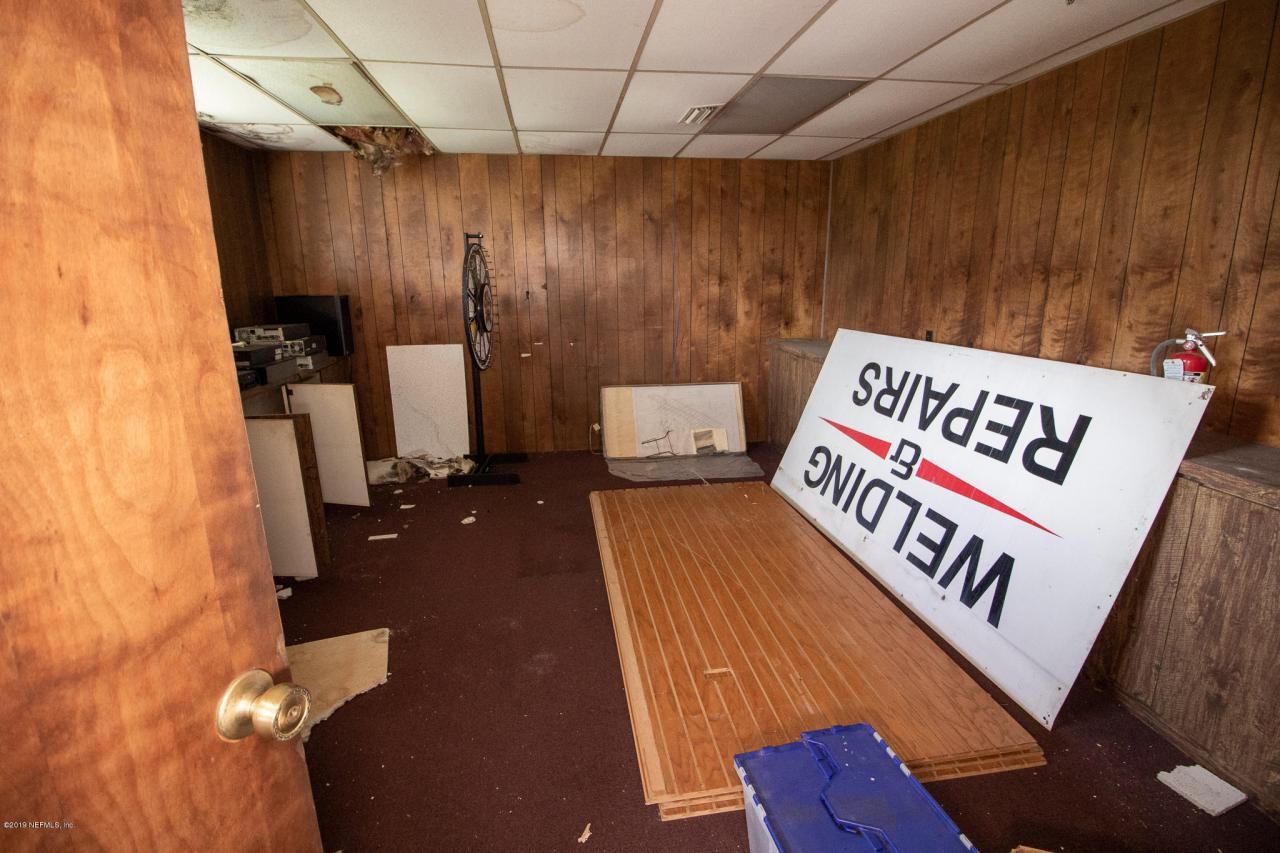 12688 S Highway 301 S, Hampton, FL 32044 Photo