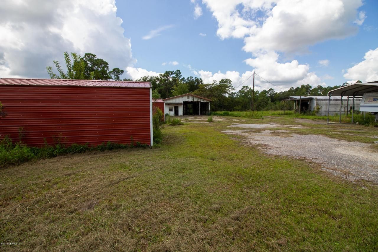 12688 S Highway 301 S, Hampton, FL 32044 Photo