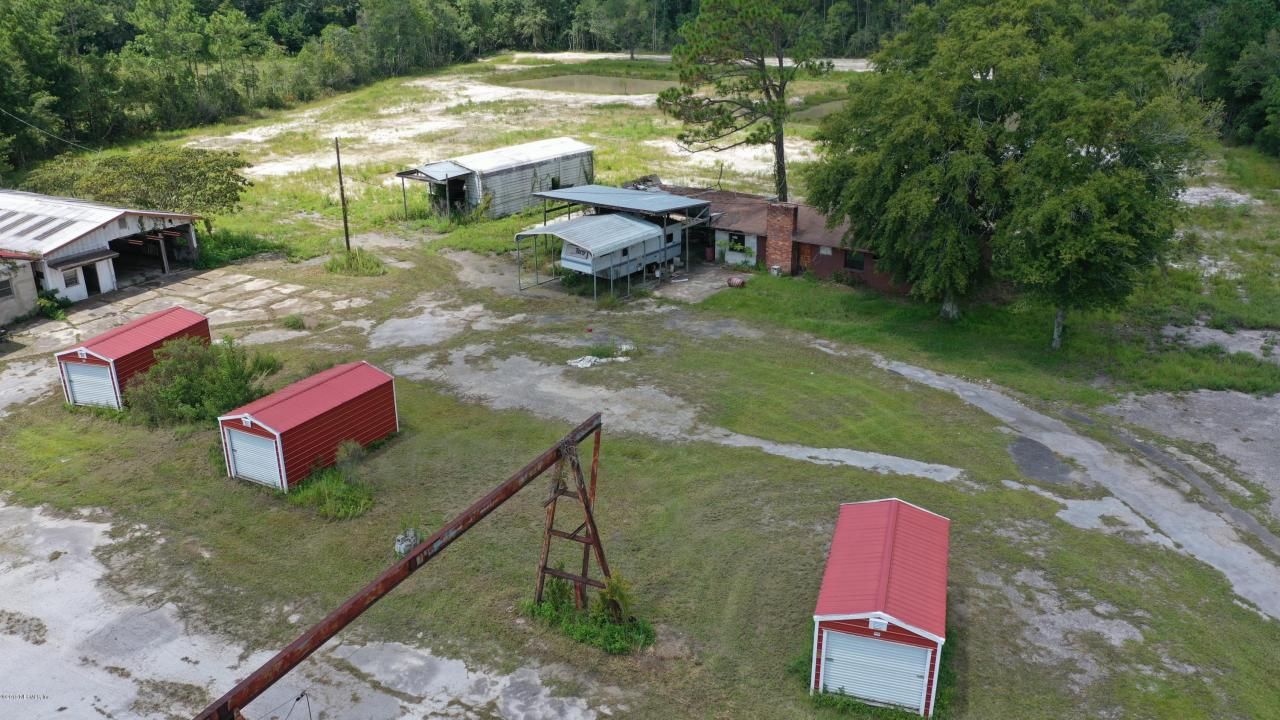 12688 S Highway 301 S, Hampton, FL 32044 Photo