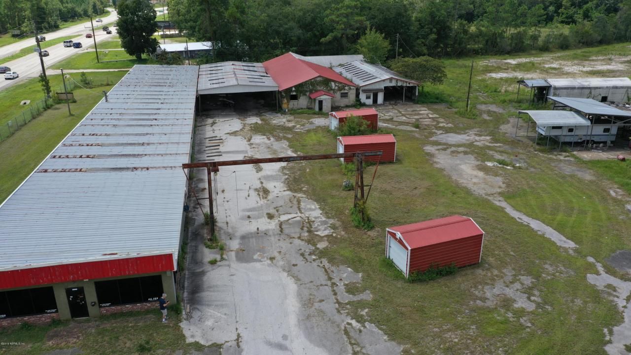 12688 S Highway 301 S, Hampton, FL 32044 Photo