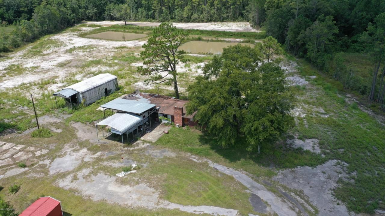 12688 S Highway 301 S, Hampton, FL 32044 Photo