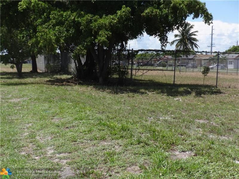 800 NW Dixie Hwy, Pompano Beach, FL 33060 Photo