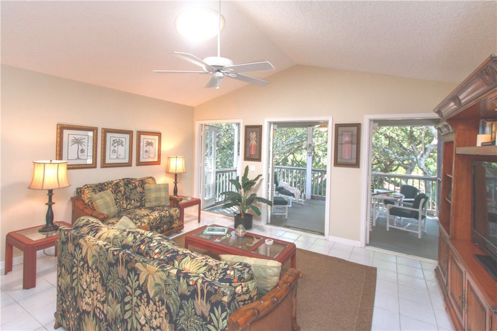 1195 Winding Oaks Circle, Unit 307, Vero Beach, FL 32963 Photo