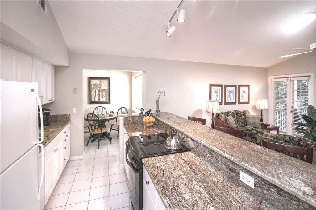 1195 Winding Oaks Circle, Unit 307, Vero Beach, FL 32963 Photo