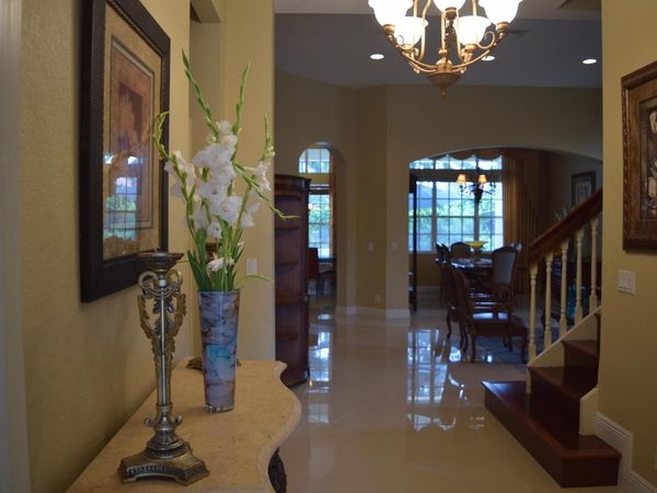 132 N Via Isabela N, Jupiter, FL 33458