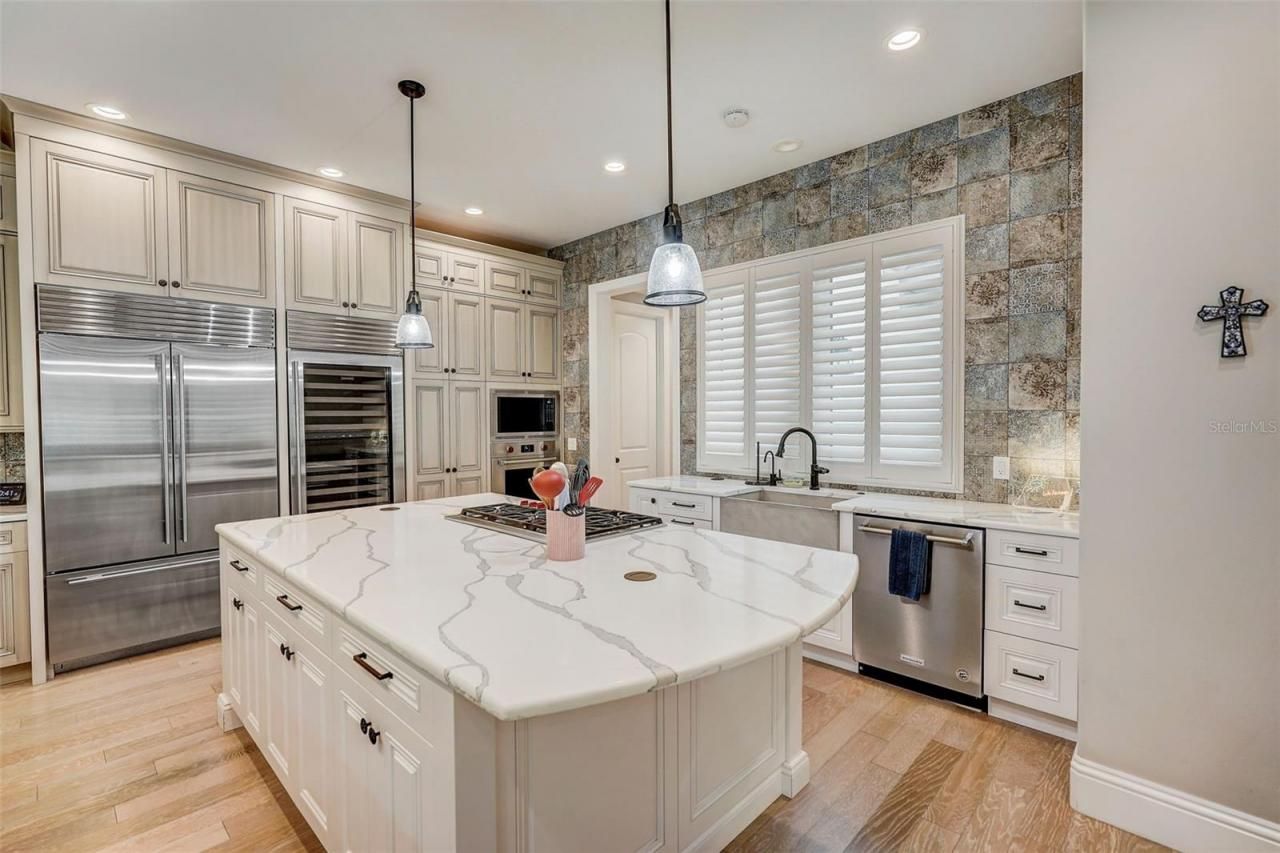 125 S Blvd Of Presidents, Sarasota, FL 34236 Photo