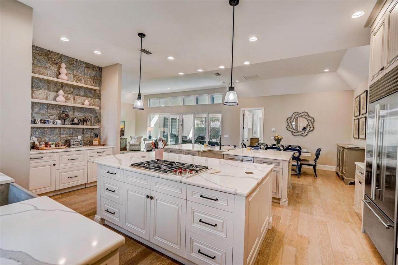 125 S Blvd Of Presidents, Sarasota, FL 34236 Photo