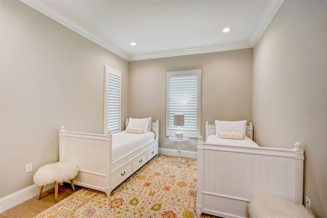 125 S Blvd Of Presidents, Sarasota, FL 34236 Photo