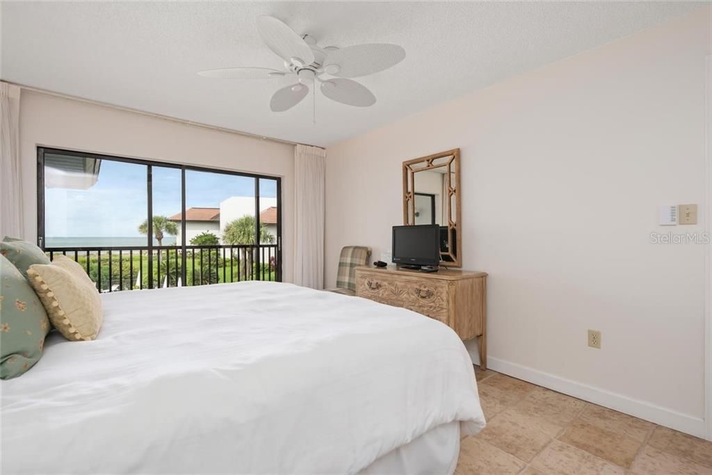 5393 Gulf Of Mexico Drive, Unit 208, Longboat Key, FL 34228 Photo
