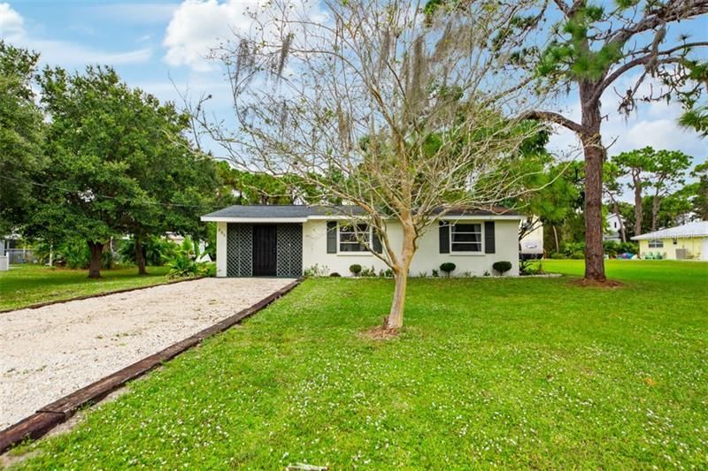 860 Bayshore Drive, Englewood, FL 34223 Photo