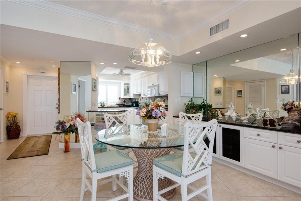 4825 Gulf Of Mexico Drive, Unit 605, Longboat Key, FL 34228 Photo