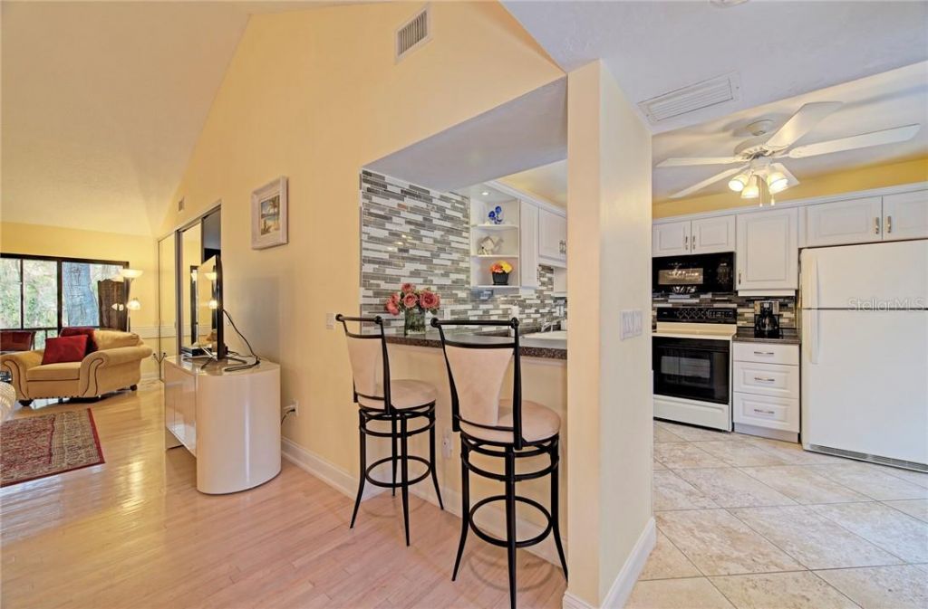 1677 Brookhouse Circle, Unit BR223, Sarasota, FL 34231 Photo