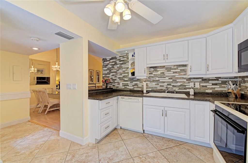 1677 Brookhouse Circle, Unit BR223, Sarasota, FL 34231 Photo