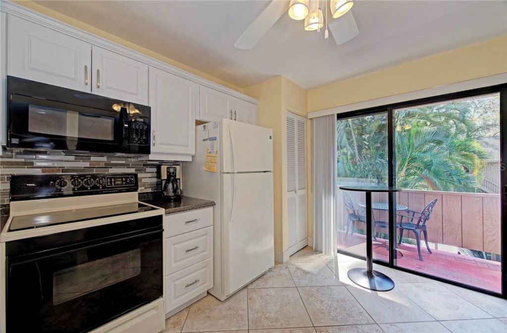 1677 Brookhouse Circle, Unit BR223, Sarasota, FL 34231 Photo