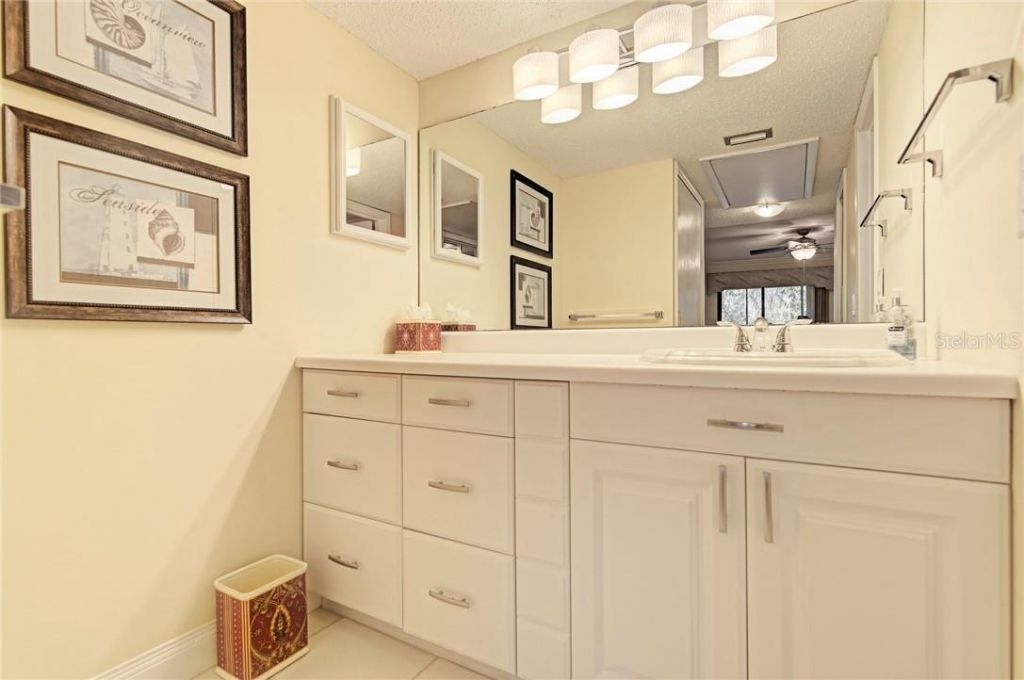 1677 Brookhouse Circle, Unit BR223, Sarasota, FL 34231 Photo